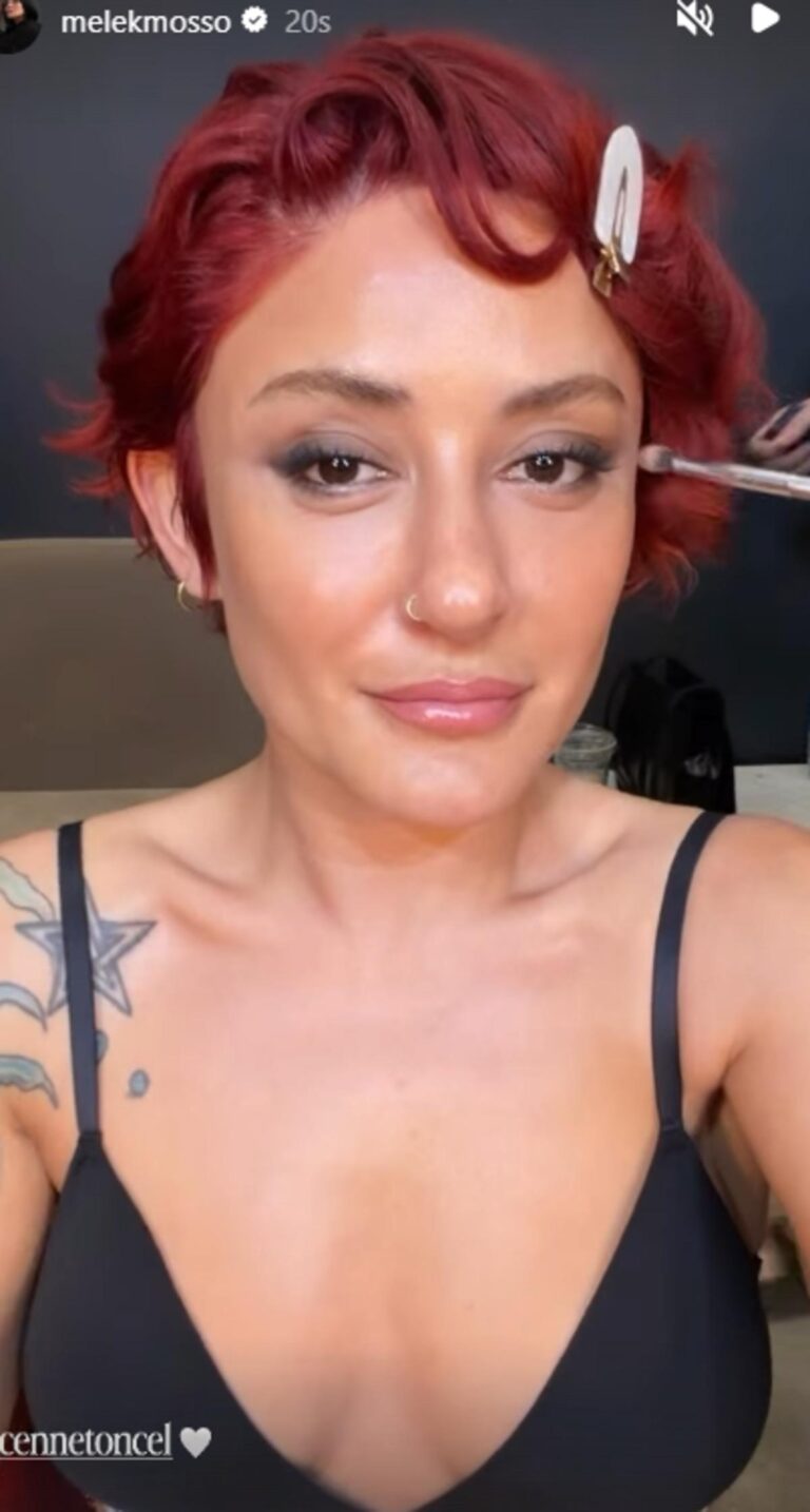 Melek Mosso imaj değiştirdi! Bu defa pek beğenilmedi